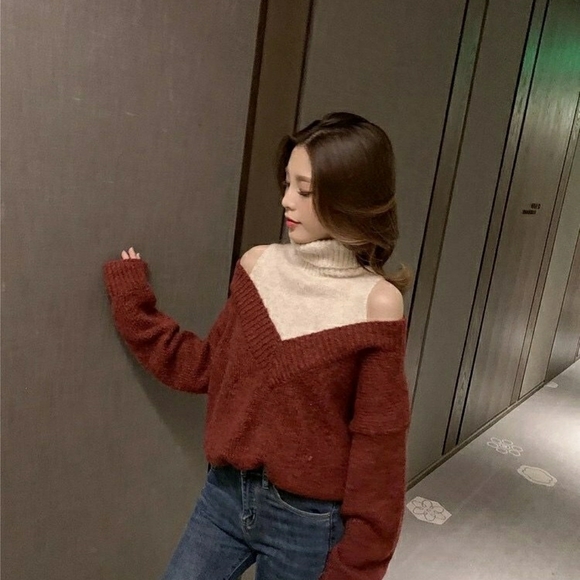 Sweater - Picture 4 of 5